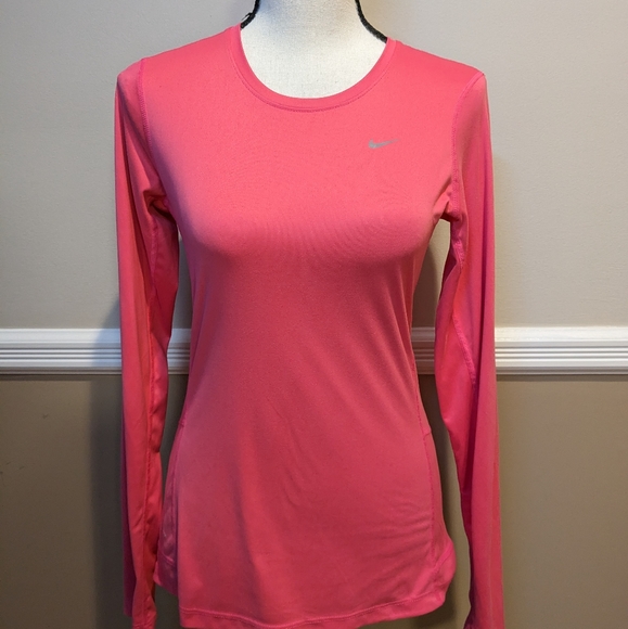 Women's NIKE Dri-fit long sleeve polyester top. Size small. - Picture 1 of 10